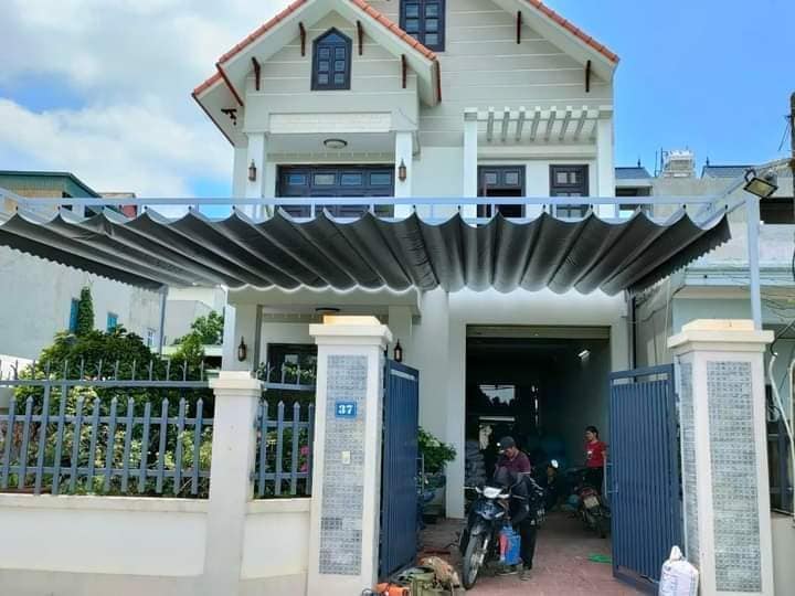  Mái Xếp Lượn Sóng Giá Rẻ Đẹp ở Dĩ An phương tân đông hiệp.Mái Hiên Xếp Di Động Dĩ An. Gần đường lê hông phong